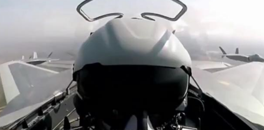 f22和j20的驾驶舱盖有什么不同?