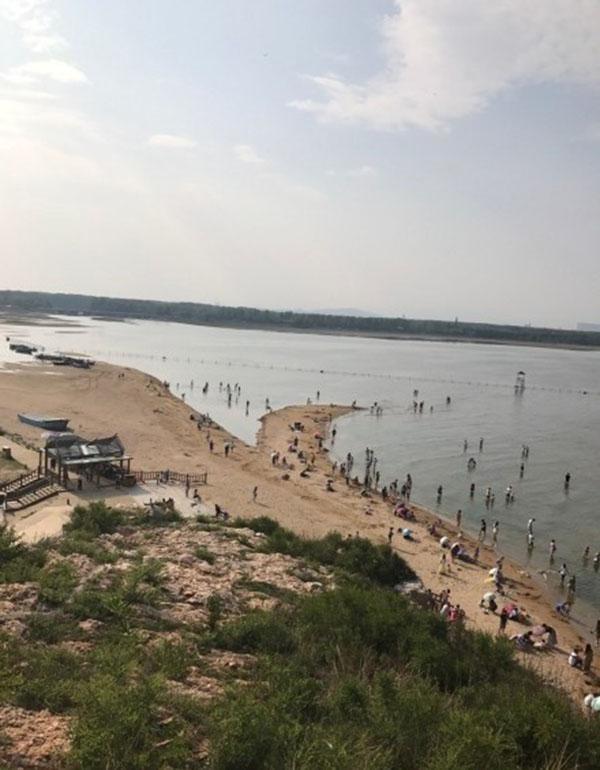 暑假带老人孩子去北戴河,应该怎么玩?