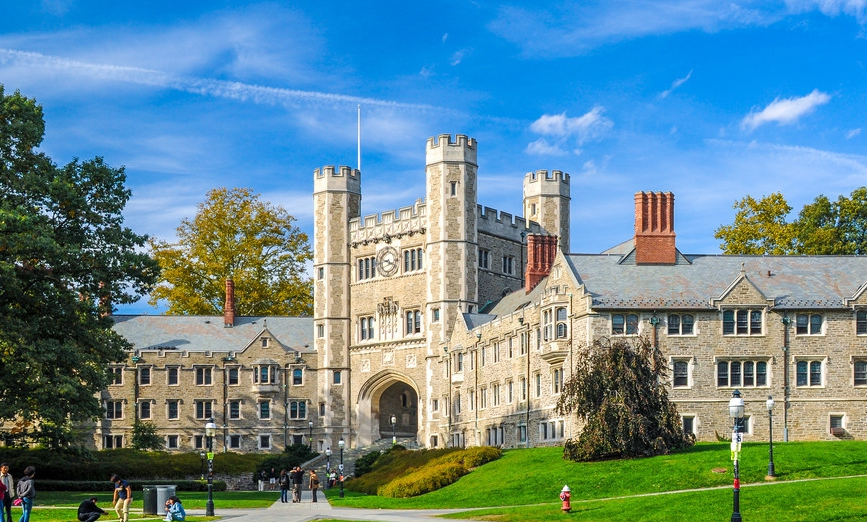 最新世界十大著名大学排名,芝加哥垫底,清华北