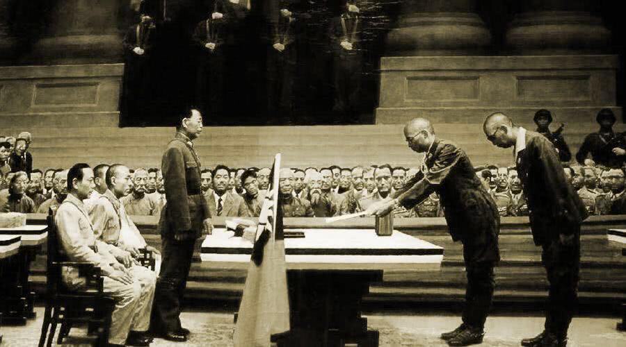 为何二战中日本是最后一个投降的?隐藏多年机密终被揭开!