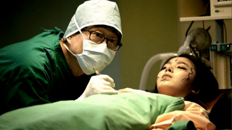 三分钟看韩国电影《医生》整容的时候记得先看看医生是不是变态