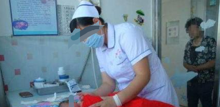 男孩“伪装”自己变成女孩16年，查明原因后，家人后悔不已！