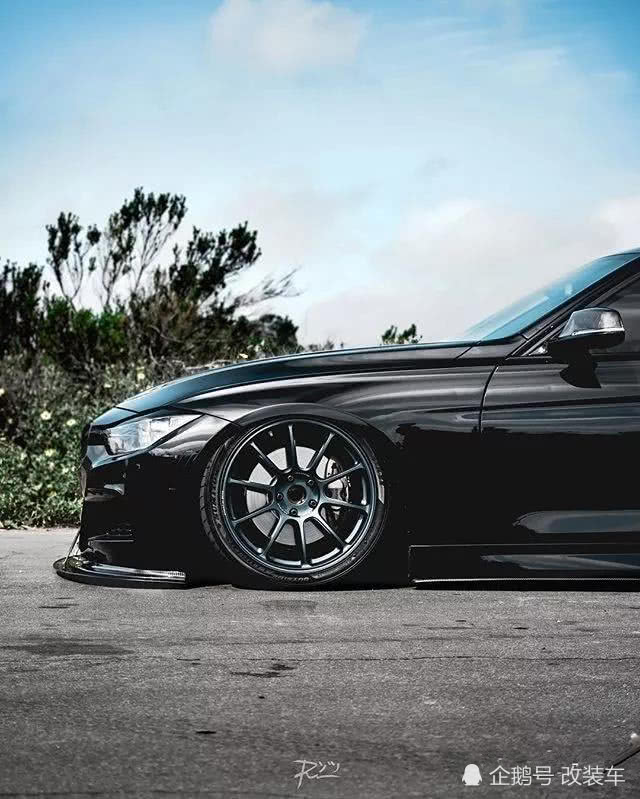 把宝马3系改装成低调黑武士，这气场大哥M3看了都害怕!