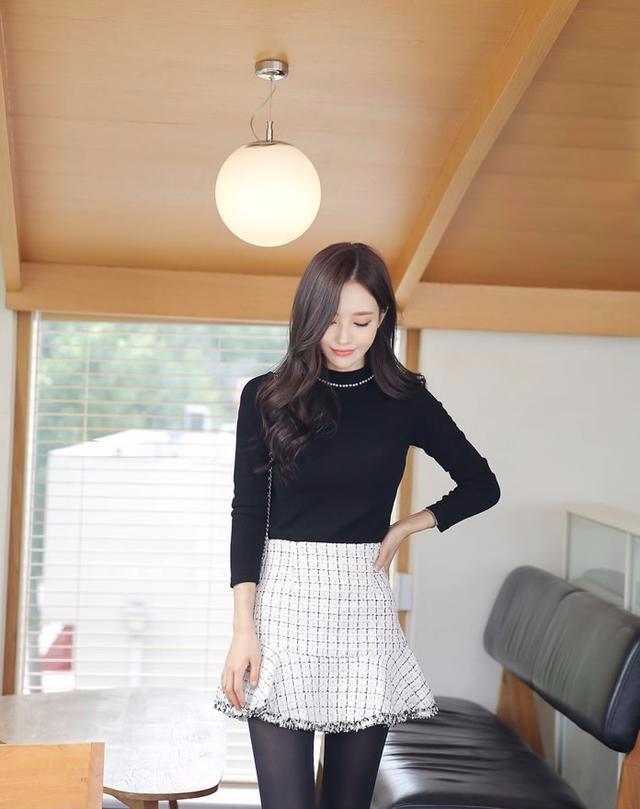 孙允珠高跟鞋黑丝袜大长腿超短裙, 绿鬓淳浓染春烟