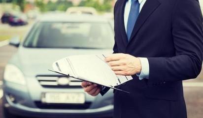 刚买车的注意了！保险买这三种就够了，聪明人多一个也不买