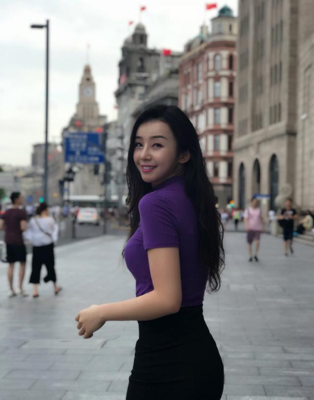 《这就是灌篮》一个最美女裁判，两个最美经理人，背景都不一般