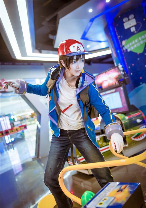 王者荣耀- 鲁班七号电玩小子cosplay! 就问你像不像?