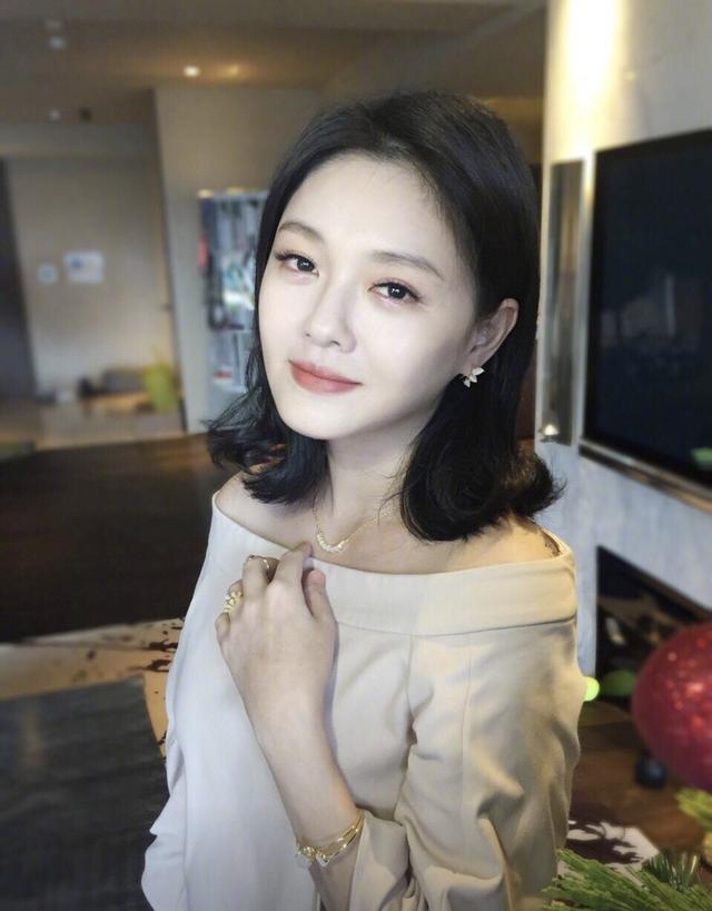 大S承认怀三胎喜事一桩,结果网友的评论都好酸