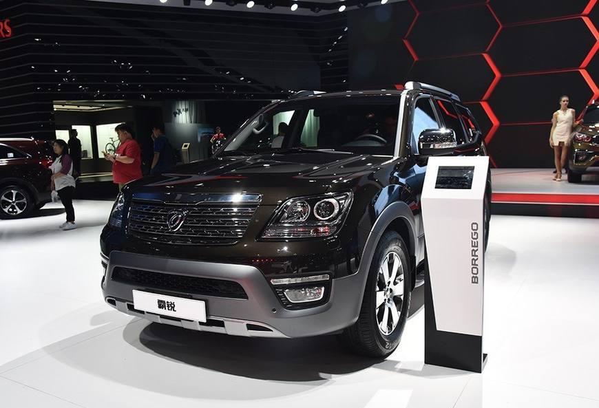 车长5米, 外观霸气, 3.8L V6动力配全时四驱, 仅售40万