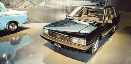 中国第一批桑塔纳，全车德国原厂配件，仅剩一辆保存完好