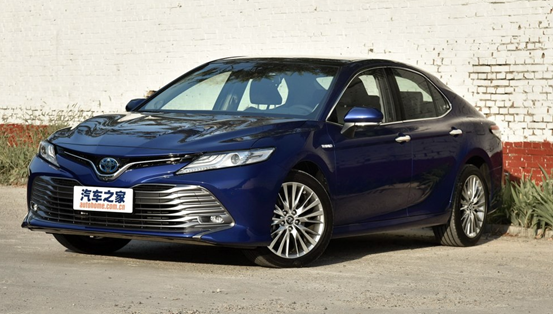 B 级车新霸主？吉利博瑞GE、凯美瑞配置对比