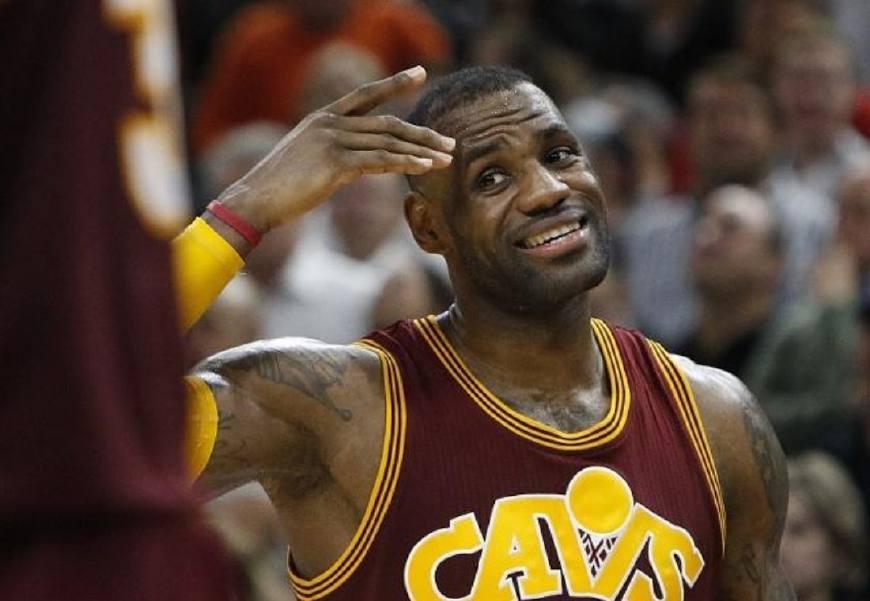 常规赛MVP 最佳防守球员终极名单! 一人上两榜