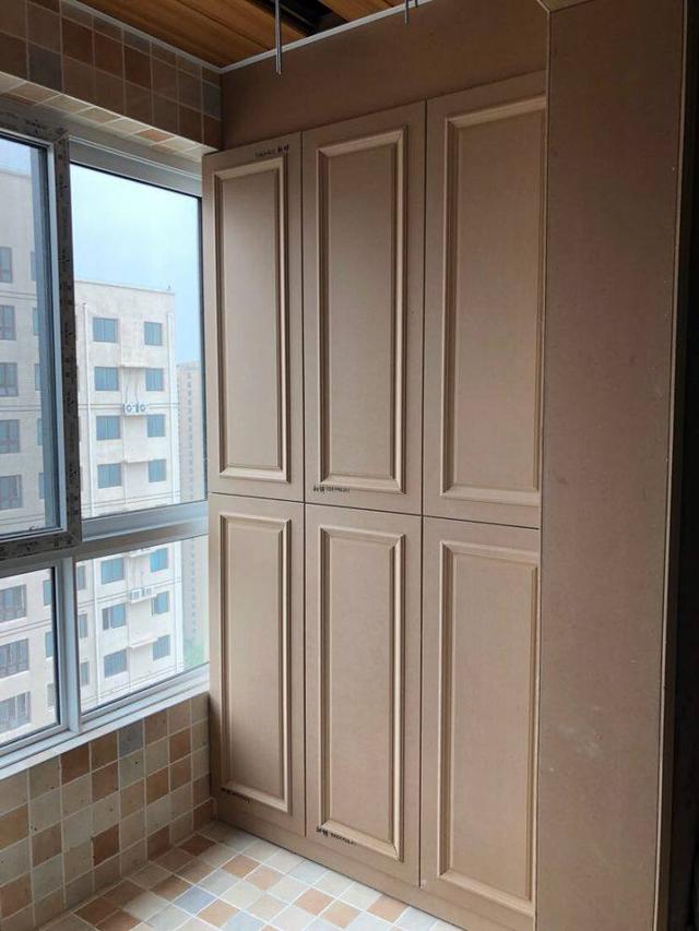 找木工师傅全屋打实木柜子,还没喷漆就花了6万