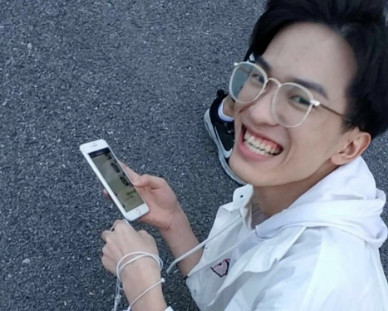 绝地求生刺激战场第一人开挂,自瞄加锁血,游戏