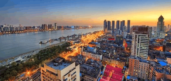 重庆直辖后,四川实力大大削弱,如果重新合并,实