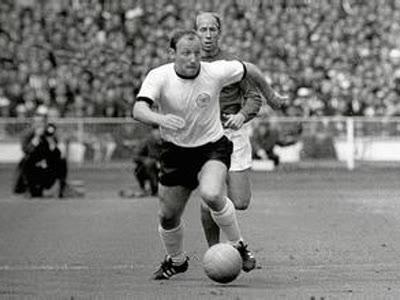 德甲赛程与比分最新动态：竞争激德国足球甲级联赛烈黑马崛起