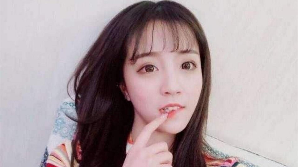 继温婉后又一抖音女网红步入后尘,网友:这首凉