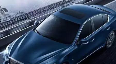 被车标拖死的豪车，颜值吊打大众CC，现降10万才21万没人买！