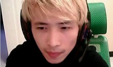 文森特要打职业了,虐泉虐成新高度,李哥和uzi都