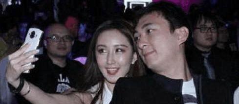 国人首富之子与华人首富之子座驾对比, 差别如此之大