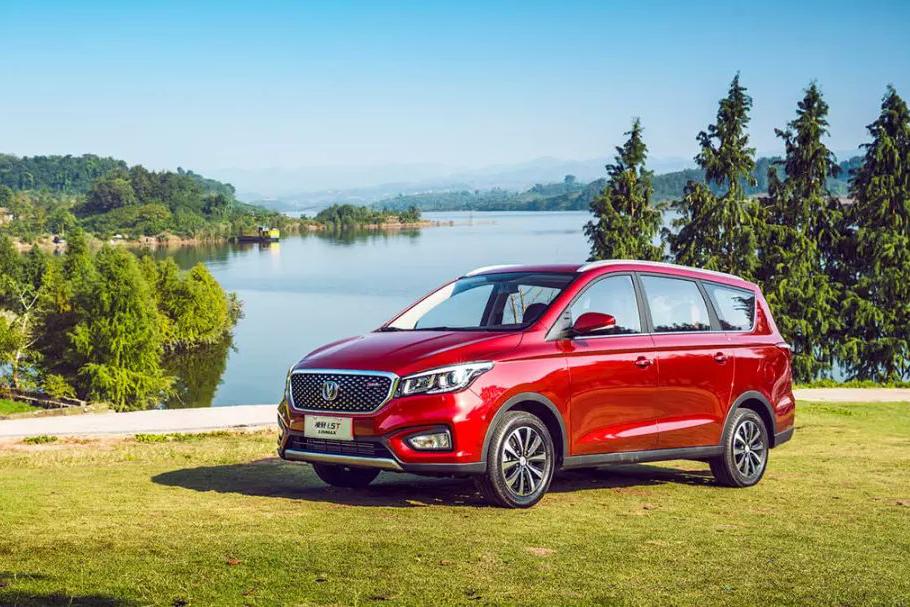 颜值高空间大还不贵 有了它们还要什么SUV！