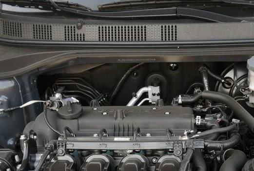 跌完再跌,7.1万,1.6L,比蓝鸟时尚,谁还看国产车