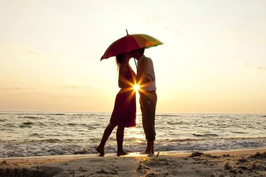 中国式择偶两难选择，这回迎刃而解，谁管坐宝马里哭还是笑