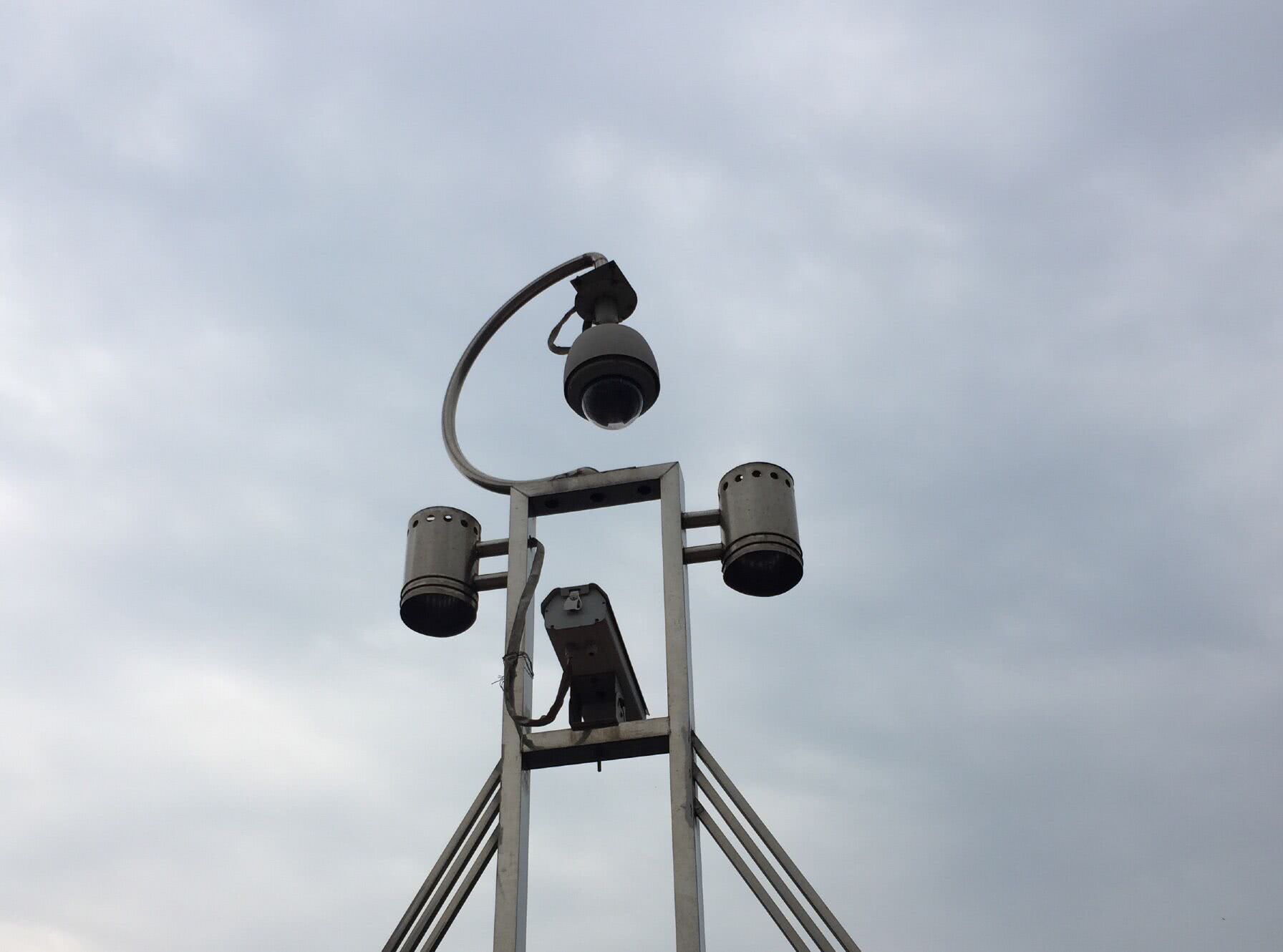 教你认识3种违章摄像头 开车再也不怕吃罚单