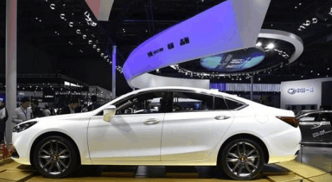 红旗H5能竞争的过奔驰C200吗?