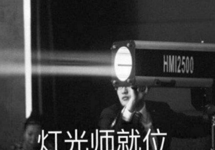 曾经跑跑卡丁车的教学鼻祖！到后来穷到坐车钱都没有！