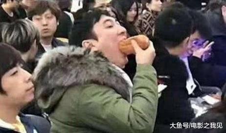 王校长吃热狗被玩坏, 这一届网友也是皮的厉害