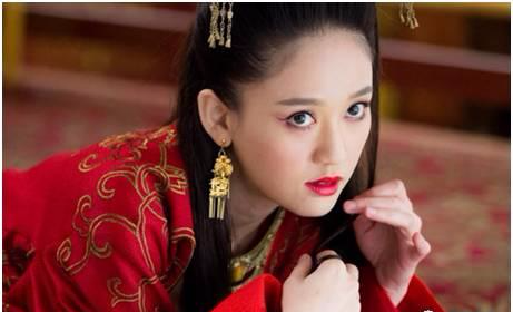 东方不败,岳不群和林平之都练错了葵花宝典,只