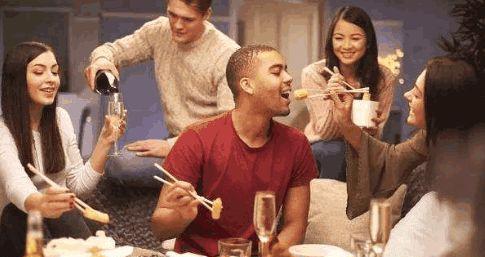 看外国网友们对于使用筷子的评论,真是处处有