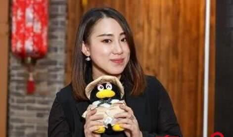 30岁丫蛋近照:真名无人知,离婚后变少女,新欢甩