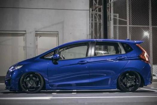 史上最保值小型车，原价8万开4年还能卖7万