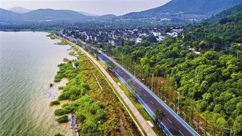 国内7大最美环湖公路,自驾者的终极梦想!你自驾过几条?