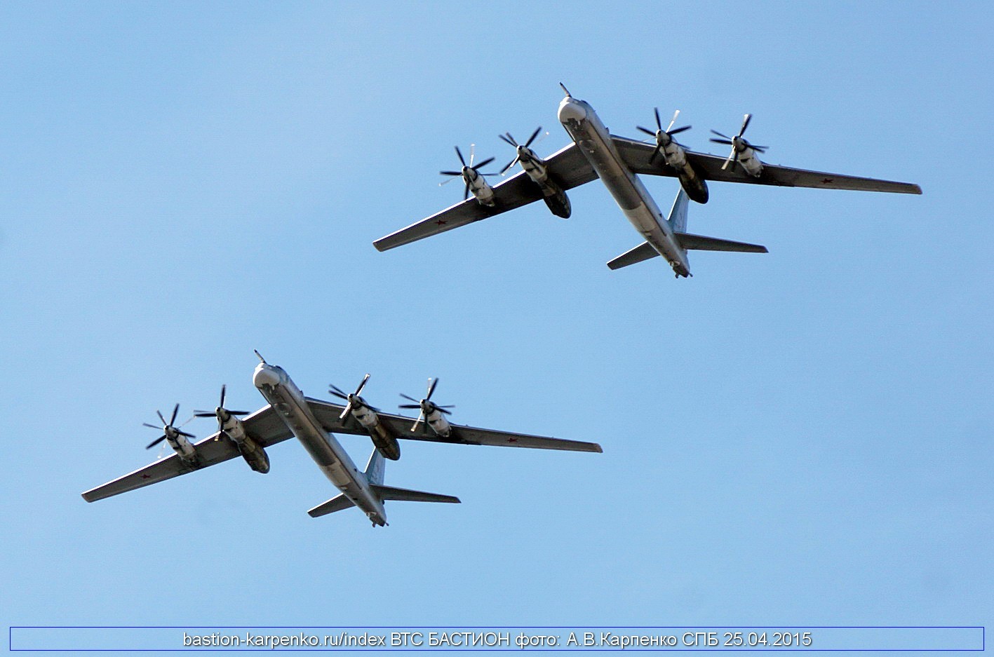 苏联俄罗斯图95熊式轰炸机,虽是涡桨的,但是航