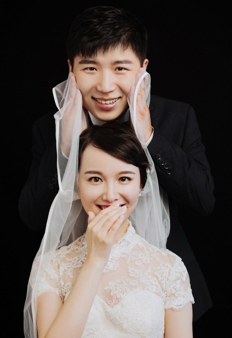 短发拍婚纱照_短发拍婚纱照新娘发型