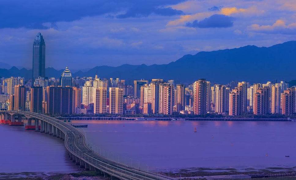我国又一条“国家级”高铁规划建设, 这两个省将成最大赢家!