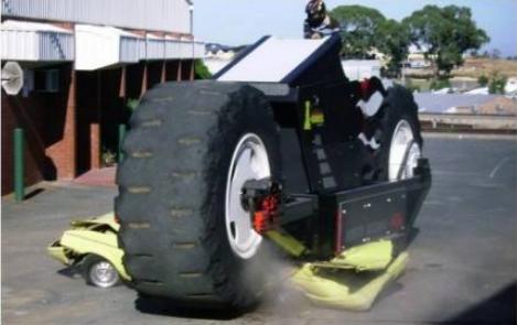 看完世界上最重、最快的摩托车, 网友: 给500块