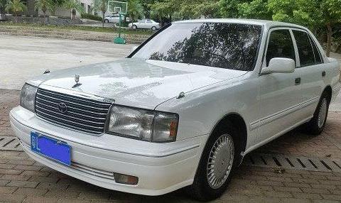 「丰田皇冠155」我们不是喜欢老车，而是喜欢的车老了