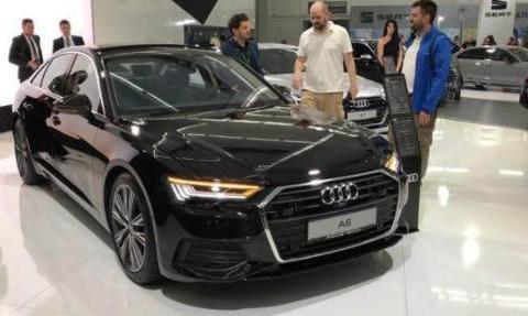 奥迪A6,采用了奥迪全新的设计语言，更加年轻时尚！