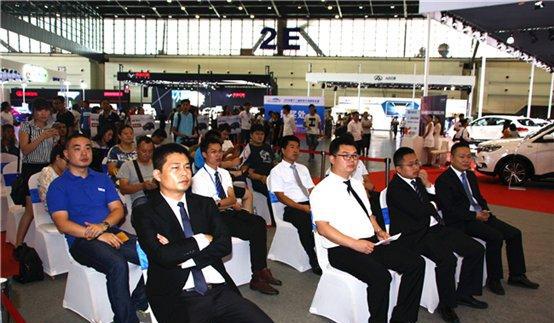 斯威X7 大河车展正式上市 售价8.59-10.19万元