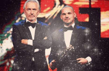 斯内德获荷兰足球终身成就奖!莫德里奇拿欧洲