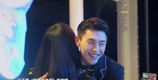 《我是大侦探》邓伦遇见张韶涵,录制现场秒表
