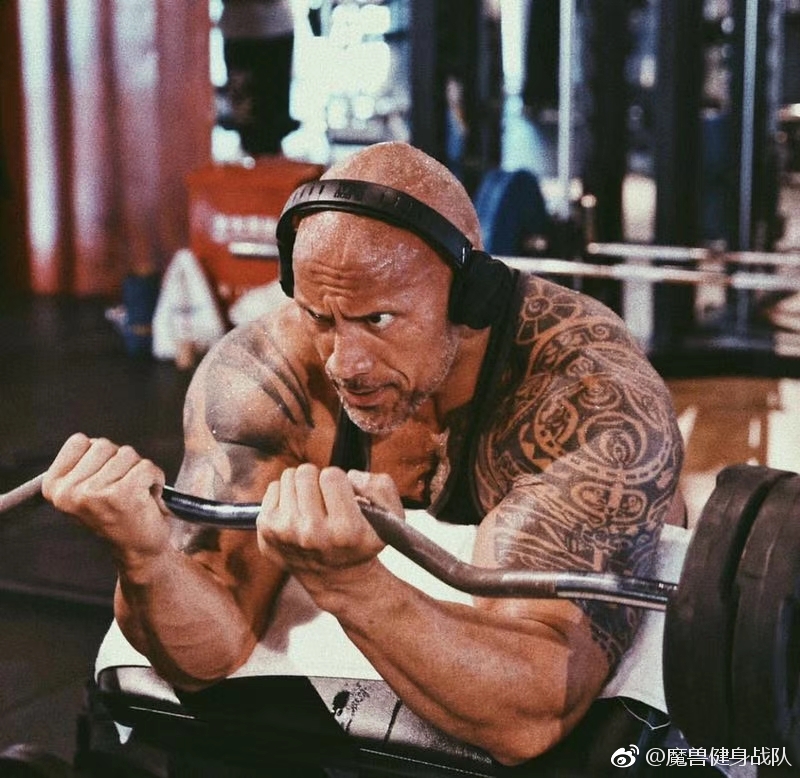 巨石强森的到来,让这两天中国健身气氛更加活