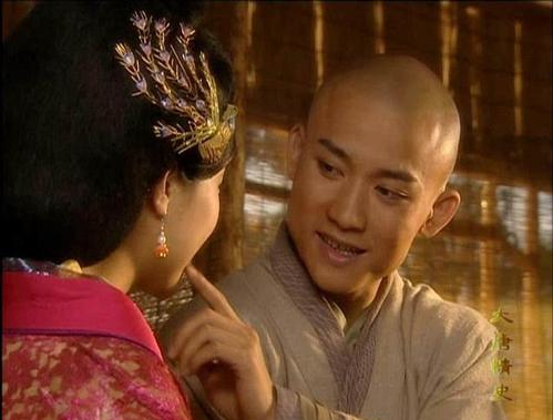 太平公主把破戒僧冯小宝给母亲武则天,大臣却