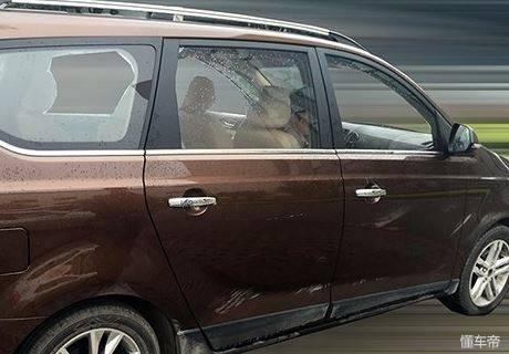 2018款宝骏730！悬浮式中控+奥迪式尾灯 155马力配1.5T 仅6万