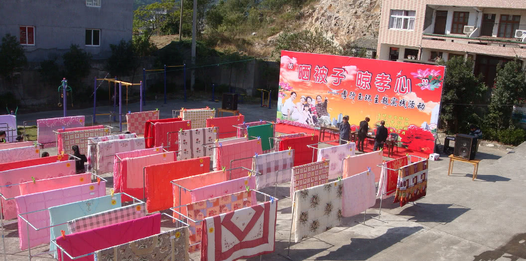 为啥在中国常常见到晒被子的,而外国人却从来都不晒被子