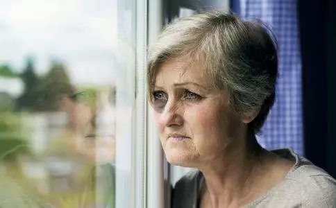 小夫妻去世,4位失独老人海外代孕:有后真的这